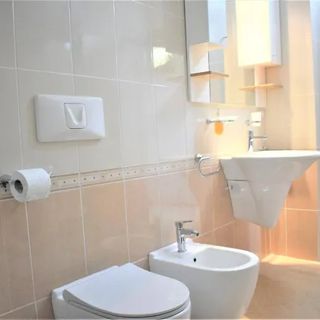 Apartment Beachfront In 072