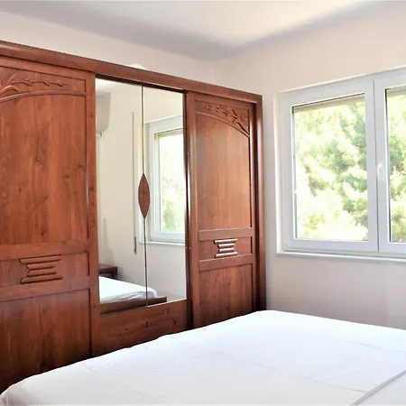 Two Bedroom With Sea View In 072 Durres