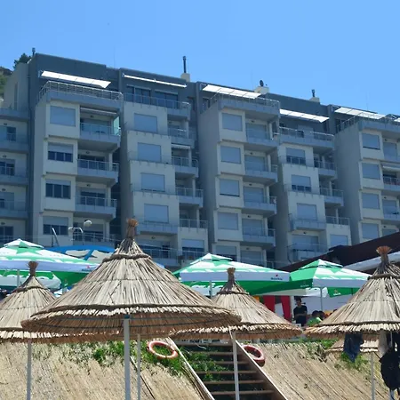 Two Bedroom With Sea View In 072 Apartment *