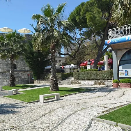Two Bedroom With Sea View In 072 Durres