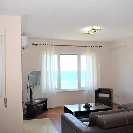 Two Bedroom With Sea View In 072 * Durres