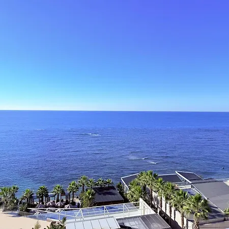 Beachfront In 072